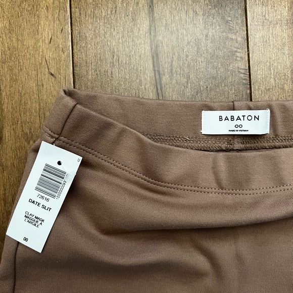 NWT Aritzia date slit skirt - Picture 2 of 3